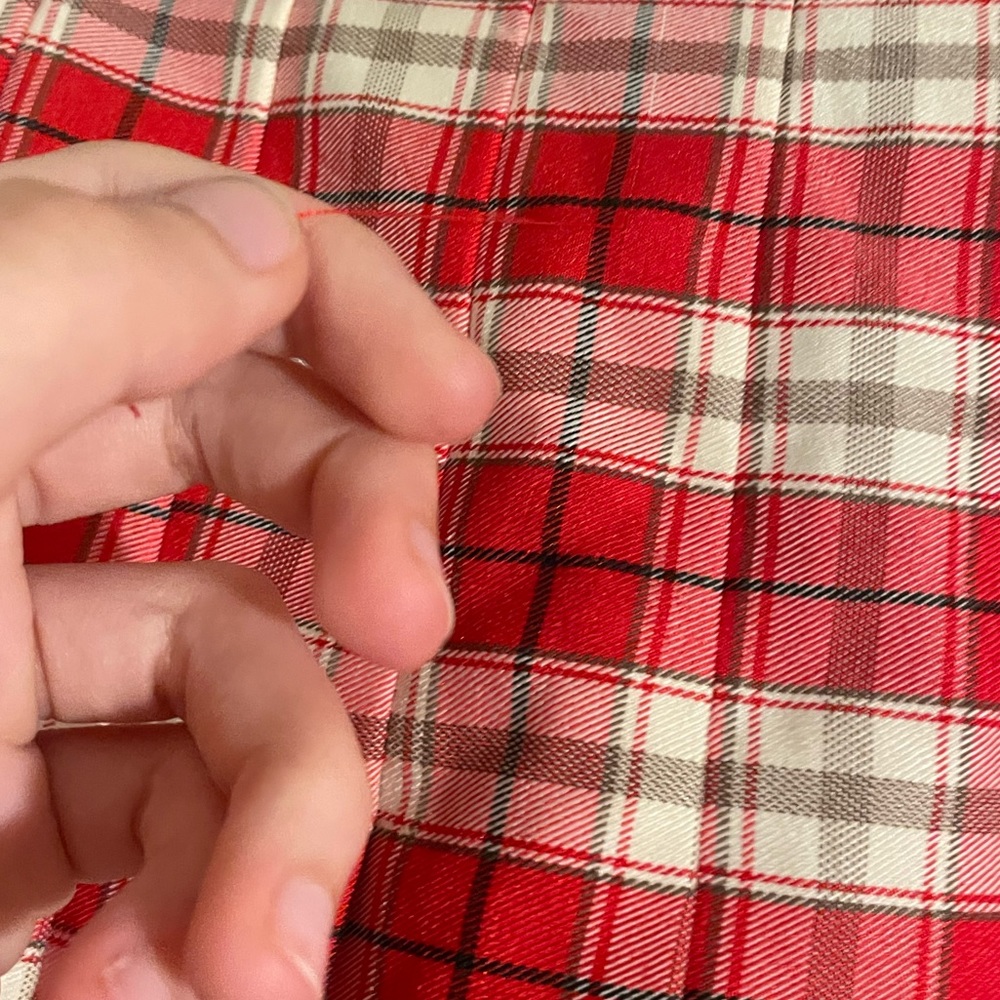 Red tartan skirt🤍📕✨ - Picture 4 of 6